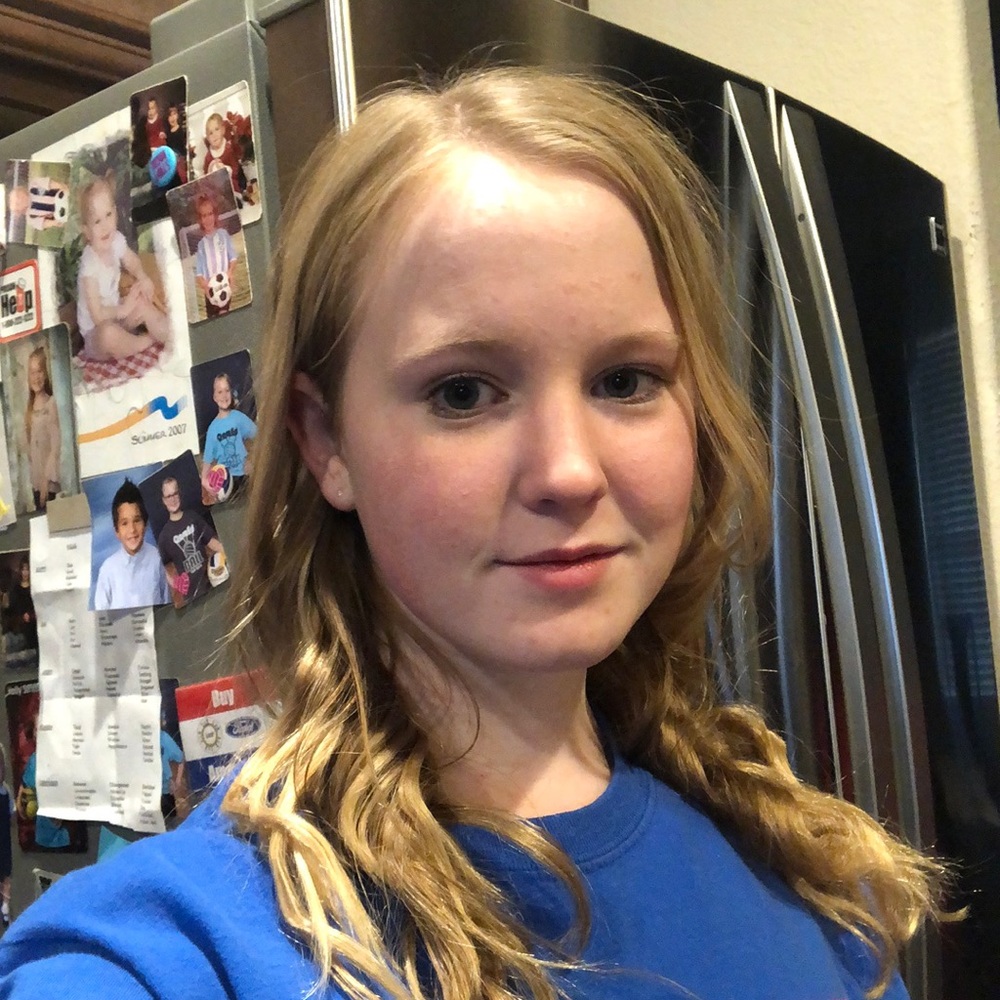 Meet your Posher, Holly